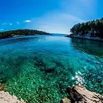 Apartment Ducina Milna (Brac)