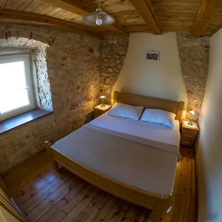 Ducina Apartamento Milna (Brac)